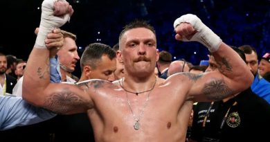 Canelo apuesta medio millón dólares a Oleksandr Usyk