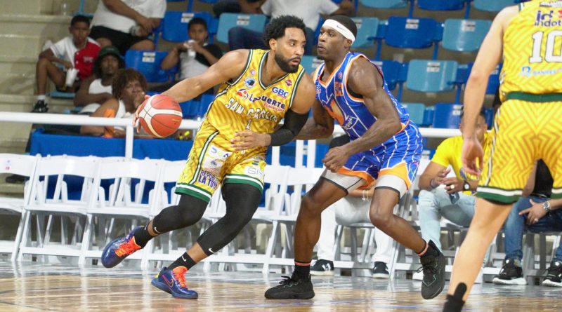 Juan Guerrero brilla en la victoria de San Carlos sobre Huellas