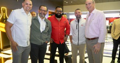 Leones del Escogido presentan documental "La Película de la XVII"