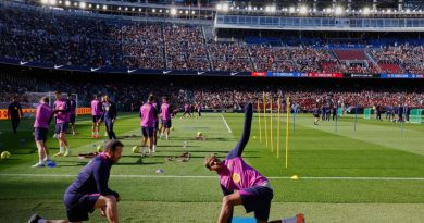 Barcelona regresa al Camp Nou en medio de remodelación