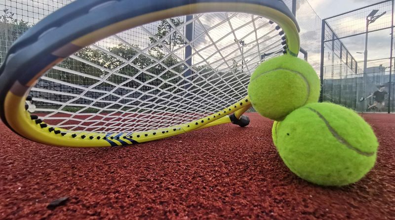 Análisis de los golpes en tenis: diferencias entre el “topspin” y el “slice”