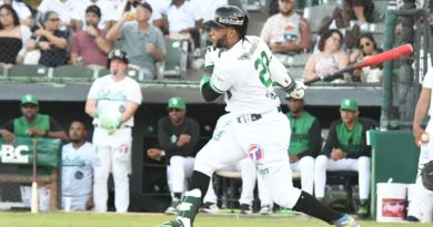 Robinson Canó debuta con Estrellas, impulsa triunfo 4-0