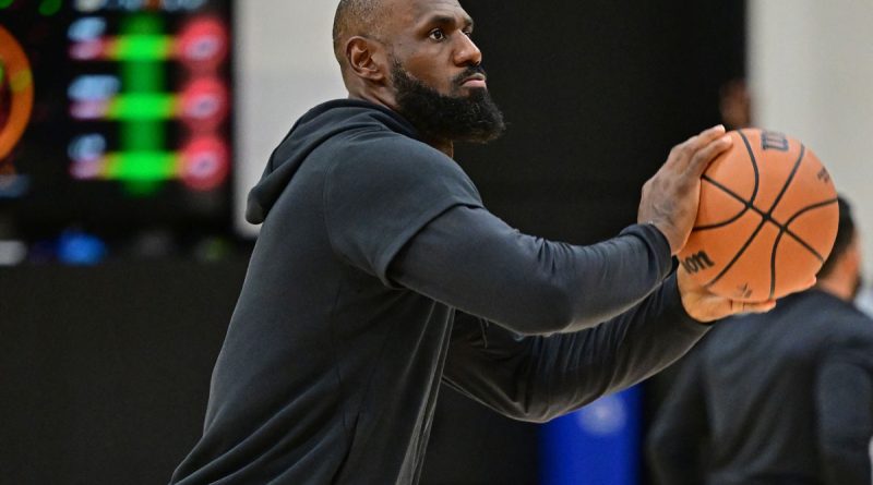 LeBron James avanza en su recuperación y su regreso con Lakers