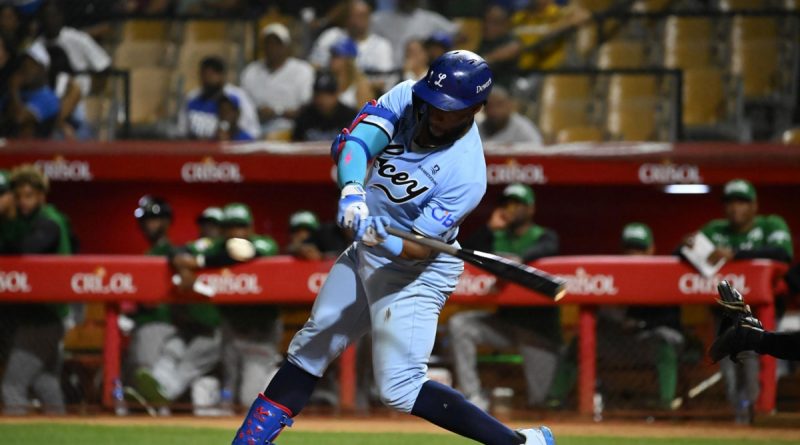 Licey remonta en la octava y supera 6-2 a las Estrellas Orientales