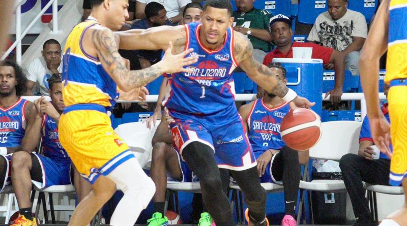 San Lázaro aseguró su clasificación tras vencer por la mínima 91-90 a Mauricio Báez