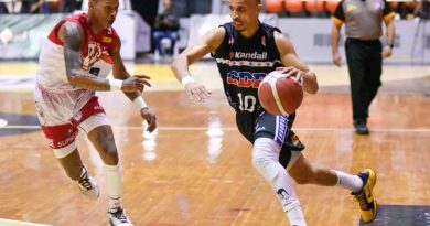 Club Domingo Paulino remonta en el final y vence al Plaza Valerio