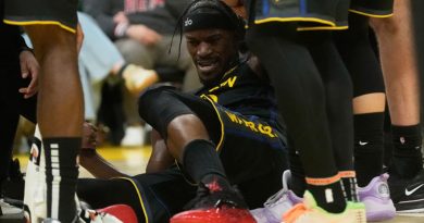 Jimmy Butler sale con éxito de su cirugía de rodilla