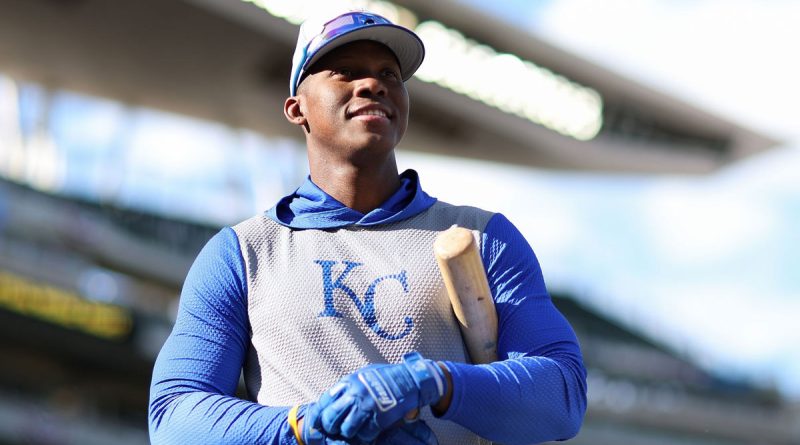 Texas Rangers adquieren a Dairon Blanco desde los Royals