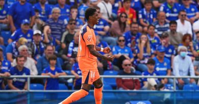 El Barcelona vence al Getafe y acaricia La Liga