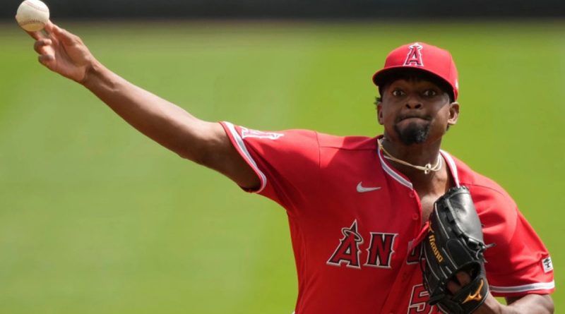 José Soriano firma un inicio de temporada histórico