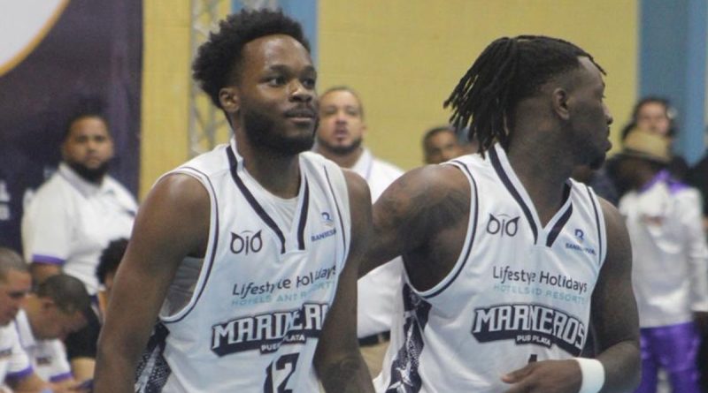 Marineros vencen a Héroes con triple de Emmanuel Omogbo