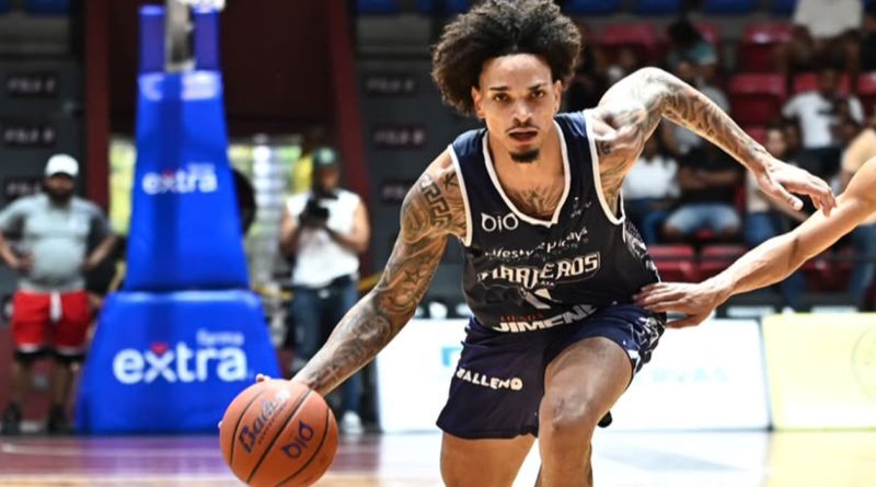Marineros de Puerto Plata remontan y vencen a Leones 100 por 93