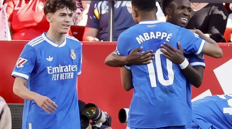 Mbappé acaricia el Pichichi en medio de la tormenta blanca