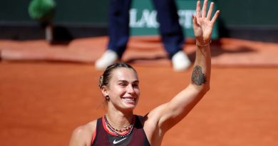 Sabalenka suma 100 triunfos como número uno y avanza a octavos de Roland Garros