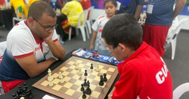 Josué Araújo logra el oro invicto en ajedrez