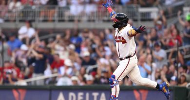 Ronald Acuña Jr. conecta cuadrangular y guía la remontada de los Bravos