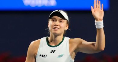 Rybakina vence a Gauf y llega a la final en Toronto