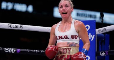 Boxeadora Heather Hardy demanda a la promotora de Jake Paul