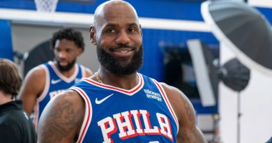 LeBron James inicia su era con 76ers buscando el campeonato