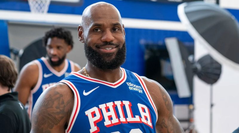 LeBron James inicia su era con 76ers buscando el campeonato
