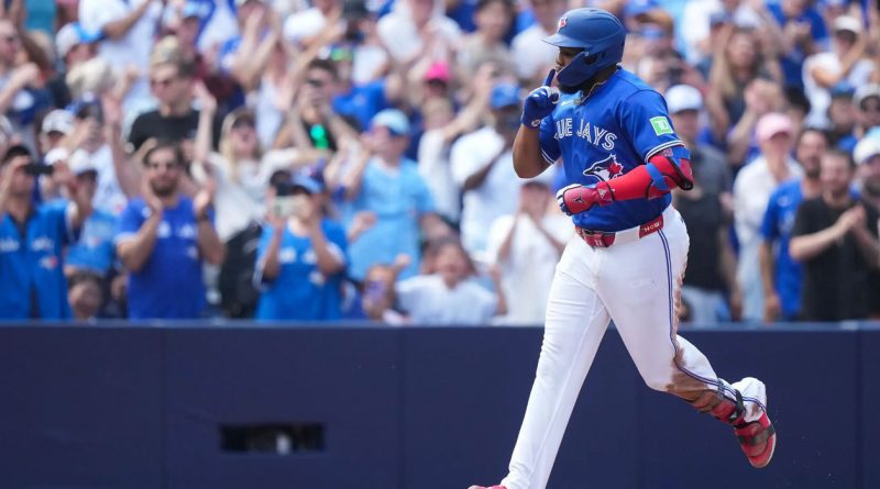 Vladimir Guerrero Jr. rompe sequía jonronera en el Rogers Centre