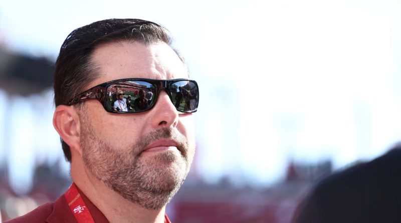 Escándalo en la NFL: suspende y multa a Jed York