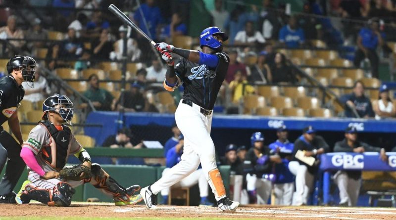 Tigres del Licey derrota a los Toros con poderío en el Quisqueya