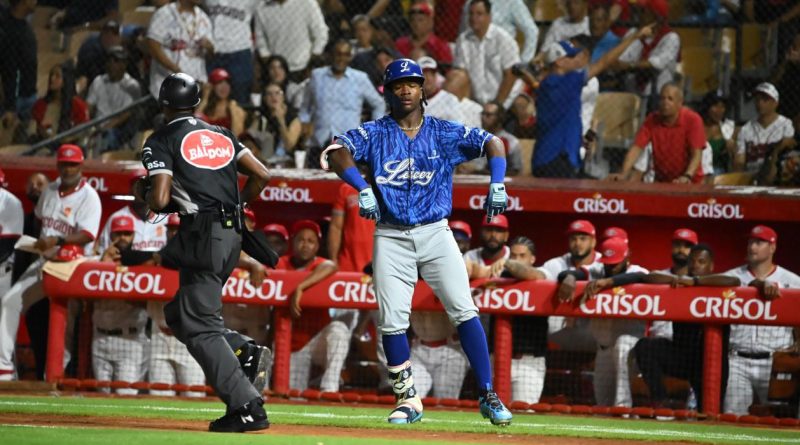 Exhibición histórica del Licey con poderío joven