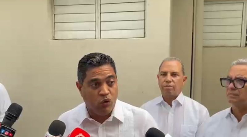 Kelvin Cruz prohíbe a selección haitiana usar estadios dominicanos