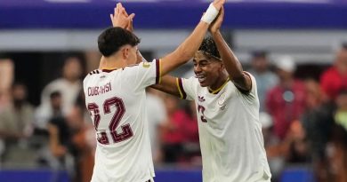 Pau Cubarsí lo tiene claro: "Lamine Yamal merece el Balón de Oro"