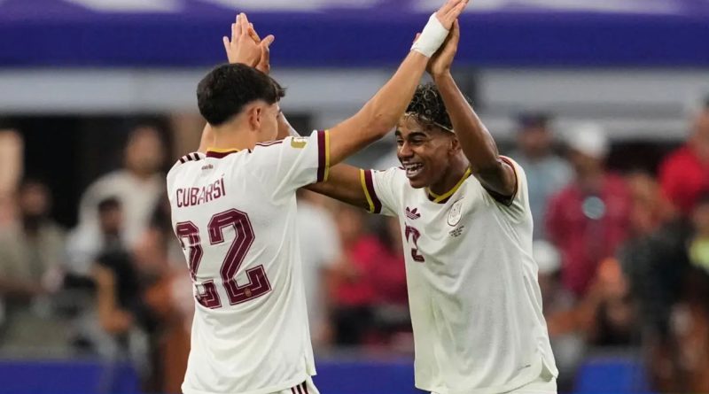 Pau Cubarsí lo tiene claro: "Lamine Yamal merece el Balón de Oro"