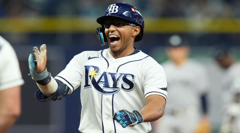 Rays hunden a los Yankees y acarician el campeonato